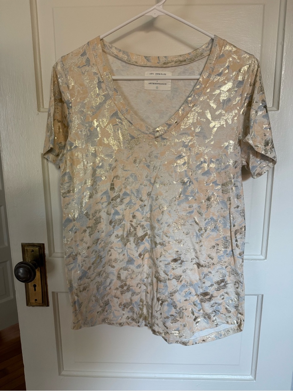Anthropologie Sol Angeles Metallic Gold V-Neck Tee size small